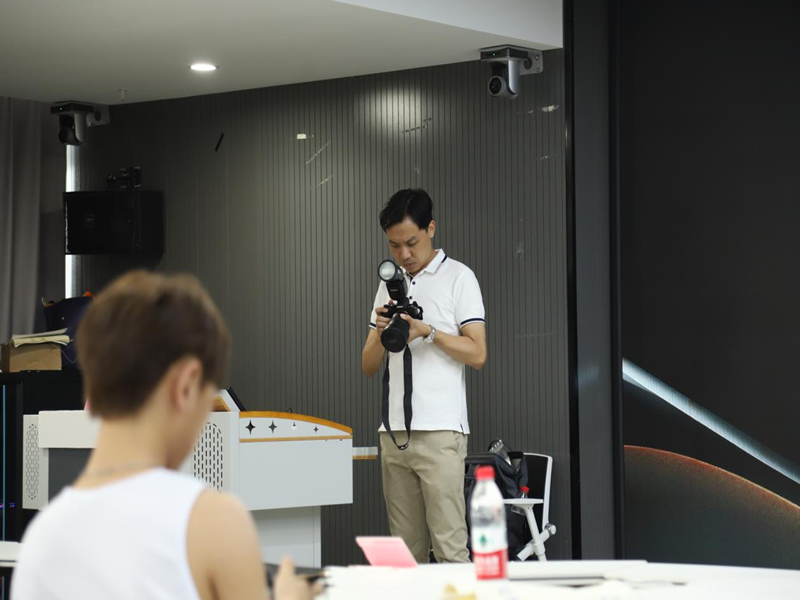1718848722352389.png 图片2.png