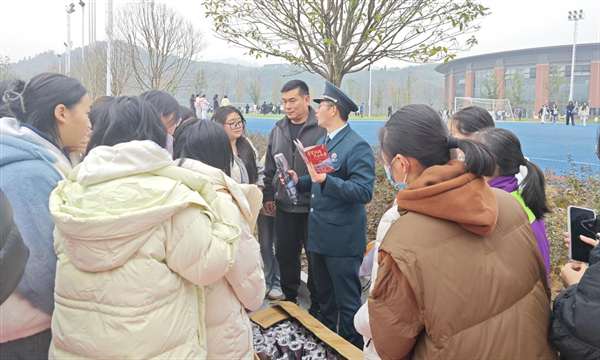 图片4 图片4